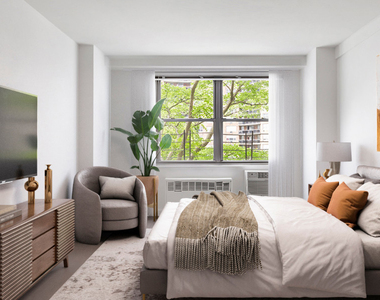 104-40 Queens Boulevard - Photo Thumbnail 1
