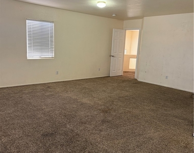 9764 Sedona Shrine Avenue - Photo Thumbnail 12