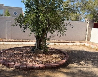 9764 Sedona Shrine Avenue - Photo Thumbnail 3