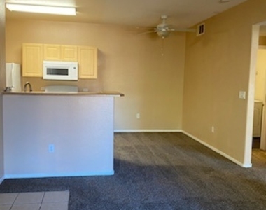 8250 N Grand Canyon Drive - Photo Thumbnail 3