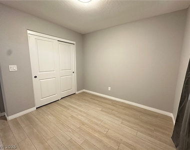 486 Granite Arch Street - Photo Thumbnail 18