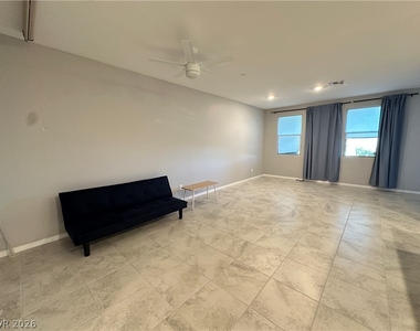 486 Granite Arch Street - Photo Thumbnail 3