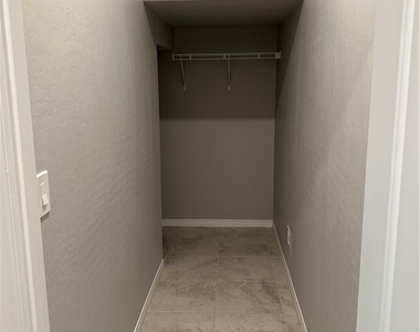 486 Granite Arch Street - Photo Thumbnail 7