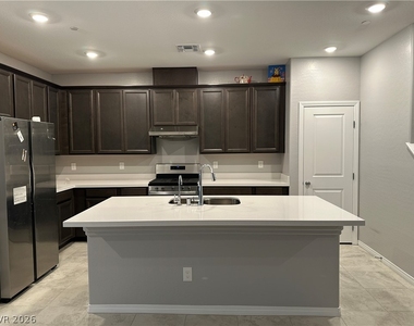 486 Granite Arch Street - Photo Thumbnail 4