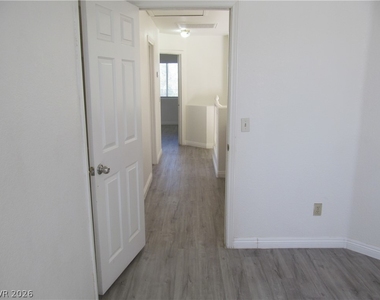 3982 Round Wood Street - Photo Thumbnail 21