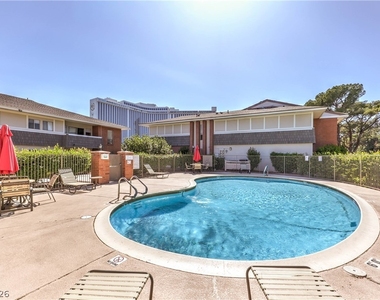 714 Oakmont Avenue - Photo Thumbnail 25