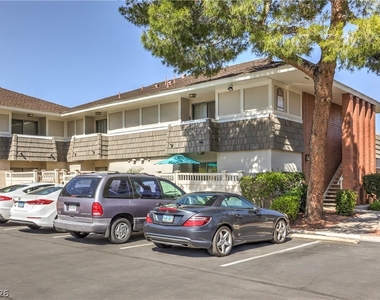 714 Oakmont Avenue - Photo Thumbnail 16
