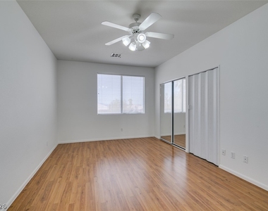 2760 Saigon Drive - Photo Thumbnail 36