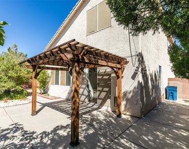 2760 Saigon Drive - Photo Thumbnail 41
