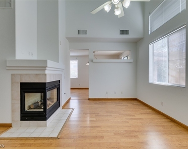 2760 Saigon Drive - Photo Thumbnail 16
