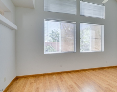 2760 Saigon Drive - Photo Thumbnail 9