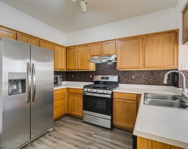 2760 Saigon Drive - Photo Thumbnail 27