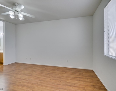 2760 Saigon Drive - Photo Thumbnail 37