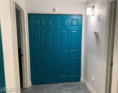 9050 W Warm Springs Road - Photo Thumbnail 13