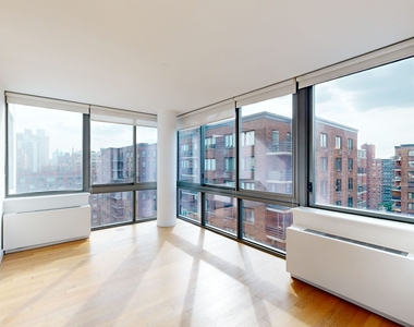 808 Columbus Ave - Photo Thumbnail 2