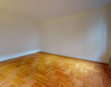 East 78th Street - Photo Thumbnail 2