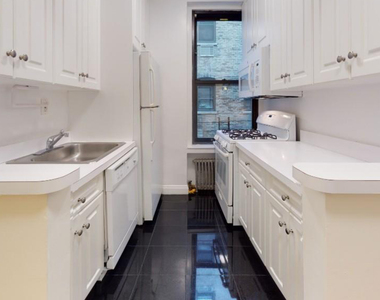 East 78th Street - Photo Thumbnail 1