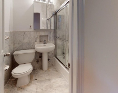 East 78th Street - Photo Thumbnail 7