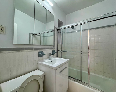 323 East 83rd Street - Photo Thumbnail 1