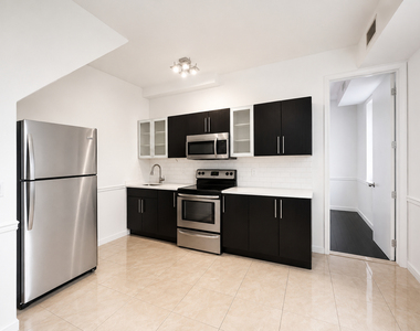 438 Wilson Avenue - Photo Thumbnail 1