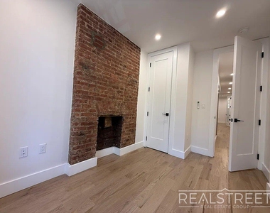 2324 Bedford Avenue - Photo Thumbnail 7