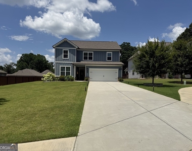 580 Briard Drive - Photo Thumbnail 2