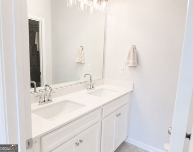 580 Briard Drive - Photo Thumbnail 18