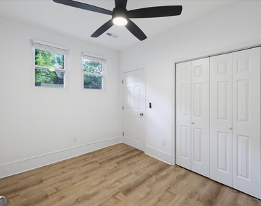 498 Connally Street Se - Photo Thumbnail 19