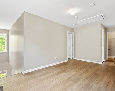 606 Lofty Lane Sw - Photo Thumbnail 7