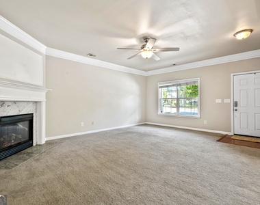 606 Lofty Lane Sw - Photo Thumbnail 2