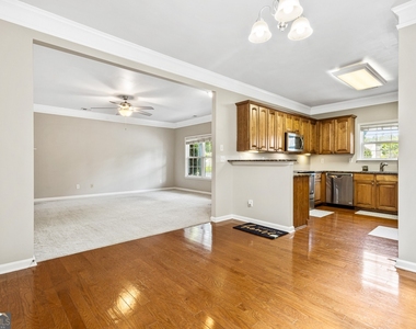606 Lofty Lane Sw - Photo Thumbnail 3