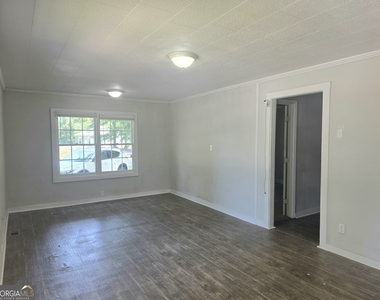 3588 Morgan Drive - Photo Thumbnail 2