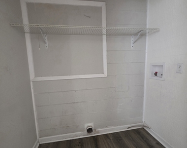 3588 Morgan Drive - Photo Thumbnail 8
