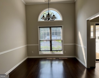 6130 Devonshire Drive - Photo Thumbnail 3