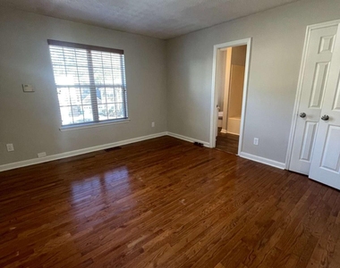 3015 Cascade Manor Drive - Photo Thumbnail 19