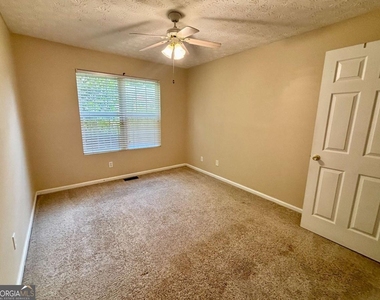 540 Chandon Way - Photo Thumbnail 16