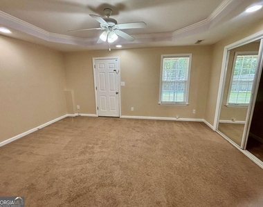 540 Chandon Way - Photo Thumbnail 23