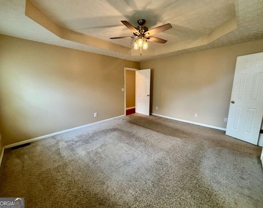 540 Chandon Way - Photo Thumbnail 12