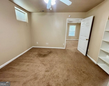 540 Chandon Way - Photo Thumbnail 21