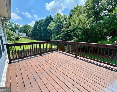 540 Chandon Way - Photo Thumbnail 36