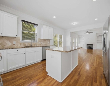 455 Park Place Court - Photo Thumbnail 15