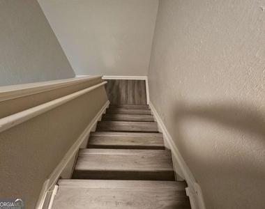 1192 Ashborough Drive Se - Photo Thumbnail 10