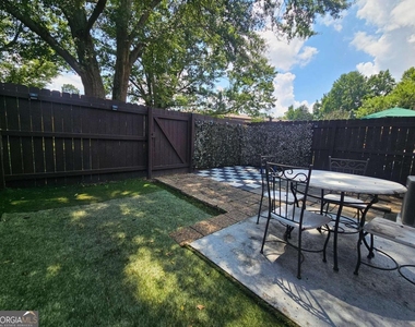 1192 Ashborough Drive Se - Photo Thumbnail 19
