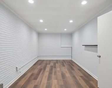 5132 Willow Point Parkway - Photo Thumbnail 30
