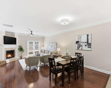 2826 Fox Wood Lane - Photo Thumbnail 3