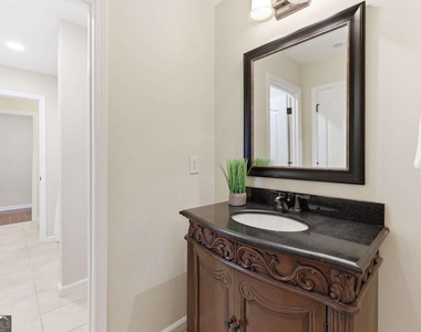 2826 Fox Wood Lane - Photo Thumbnail 25