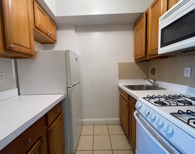 2011 Ocean Avenue - Photo Thumbnail 5