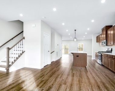 21 Peckwell St - Photo Thumbnail 4