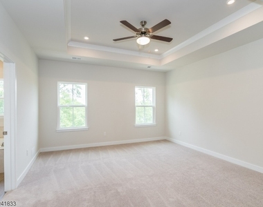 21 Peckwell St - Photo Thumbnail 6