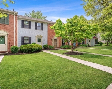 309 English Place - Photo Thumbnail 1